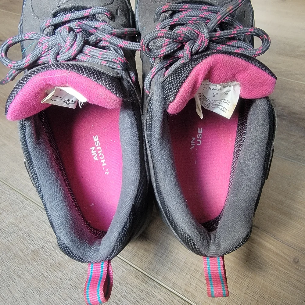 Mountain Warehouse Kids Girls Stampede Waterproof Hiking Shoes Grey Pink US Sz 2